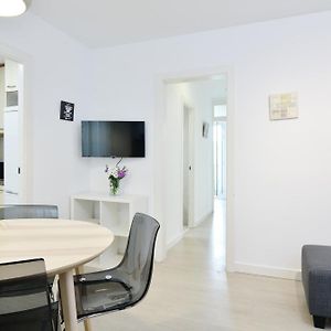 Appartement à 3 Chambres à Coucher