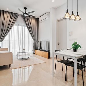 Appartement à 2 Chambres à Coucher