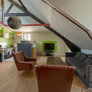 Appartement à 3 Chambres à Coucher