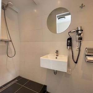 Private Bathroom Single Room
