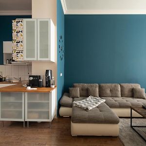 D17 Apartment