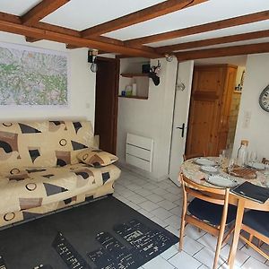 Appartement à 2 Chambres à Coucher