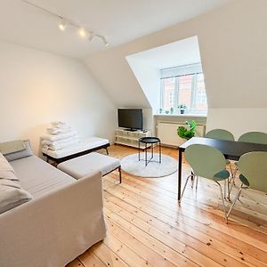 Nice And Quiet Apartment In Amager Close To Centre