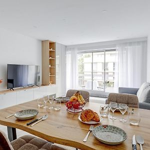 Appartement à 3 Chambres à Coucher