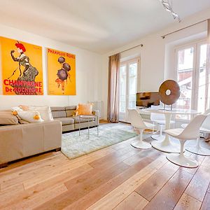 Appartement à 2 Chambres à Coucher