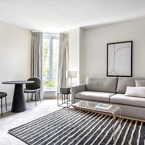 Appartement à 2 Chambres à Coucher