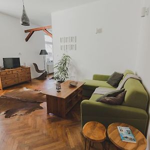 A Cosy Apartment In The City Centre