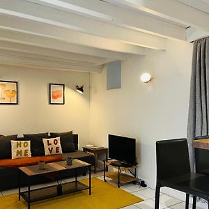 Appartement à 2 Chambres à Coucher