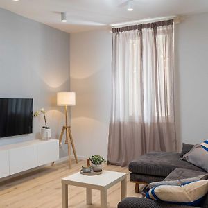 Appartement à 3 Chambres à Coucher