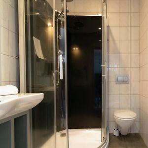 Appartement à 4 Chambres à Coucher