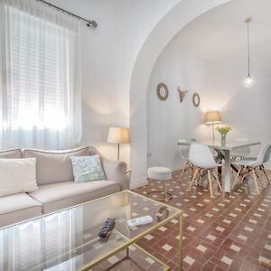 Appartement à 3 Chambres à Coucher