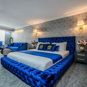 Suite Standarde