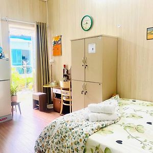 Cozy Homestay With Large Bed, Private Bathroom, Large Balcony