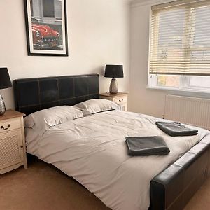 Fabulous 2-Bedroom Apartment In North Oxford