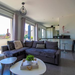 Appartement à 3 Chambres à Coucher