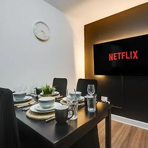 Appartement à 3 Chambres à Coucher