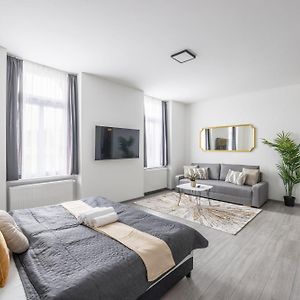 Exclusive & Grand City Central Residence W' 4Bedrm, 3Bathrm