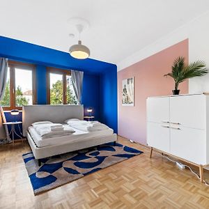 Appartement à 2 Chambres à Coucher