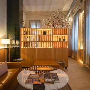 City Center - Avenue Luxury Apartment - Private Free Parking