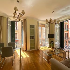 Appartement à 2 Chambres à Coucher