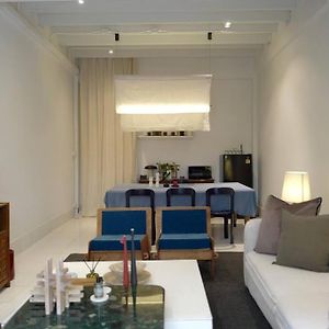 Appartement à 3 Chambres à Coucher