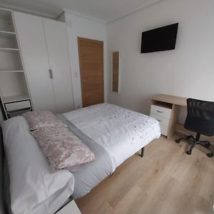 Habitacion Con Balcon Centro Bilbao Zona Artistica