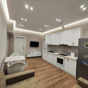 Pandora'S Box Apartament