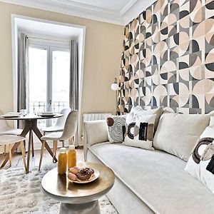 Appartement Cosy Face De Paris Montparnasse - II