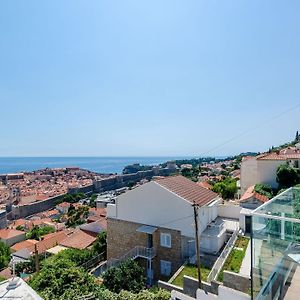 Appartement à 3 Chambres à Coucher