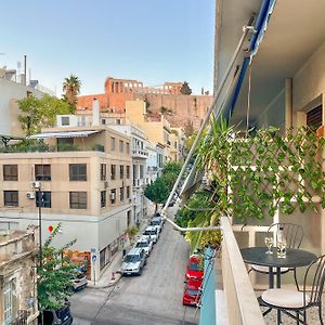 Close Acropolis View 3 Bd Apt
