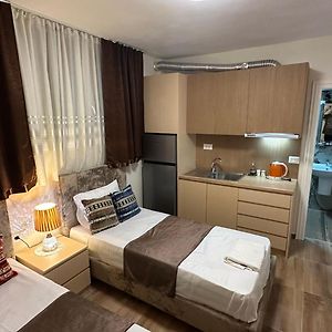 Cozy Centrally Located Room For Two 2, 10 Min Walk From City Center