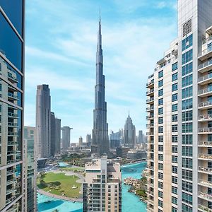 Luxe 4 Bedroom Apartment I Burj Khalifa & Fountain Views I Free Gym, Pool, Parking, Wi-Fi And Ps5 I By Skyline Serenity