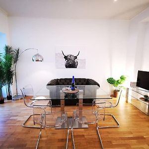 Appartement à 2 Chambres à Coucher