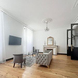 Appartement à 4 Chambres à Coucher