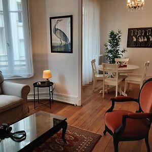 Appartement à 2 Chambres à Coucher
