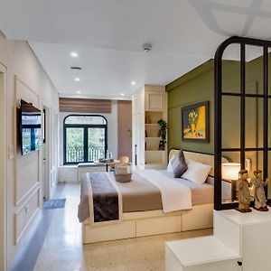 Studio de Luxe