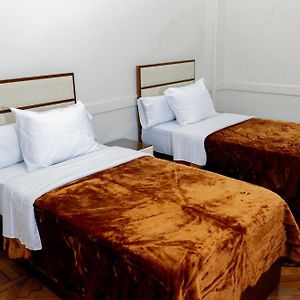 Chambre Budgétée Lit King-Size