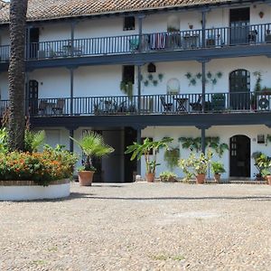 Conde Central Courtyard By Valcambre