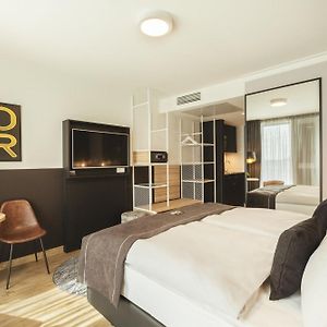 Chambre Standarde Lit Queen-Size