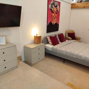 Soho Boho Apartments - With Sunny Rooftop Terrace And Fiber Optic Internet