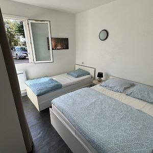 Appartement à 2 Chambres à Coucher