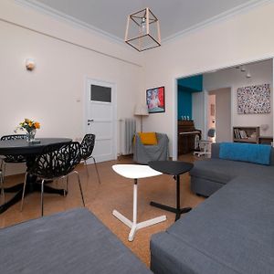 Vintage And Spacious 3Ba Next To Athens Ancient City Center