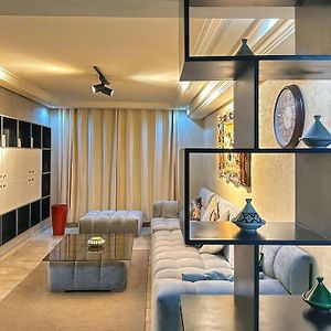 Stylish & Comfy Appartment Haven 5 Stars Location Plaza Views
