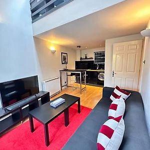 Appartement à 2 Chambres à Coucher