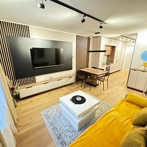 Appartement à 2 Chambres à Coucher
