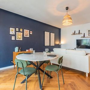 Bel Appartement Bien Situe Avec Balcon Et Parking