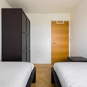 Appartement à 3 Chambres à Coucher