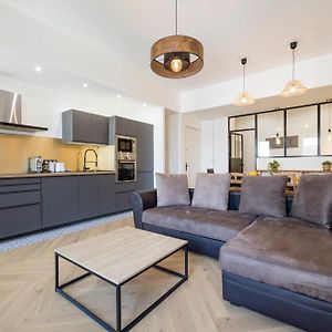 Appartement à 2 Chambres à Coucher
