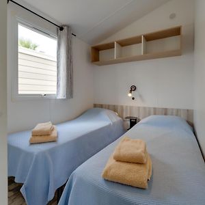 Bungalow à 3 Chambres à Coucher