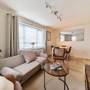 Appartement à 2 Chambres à Coucher